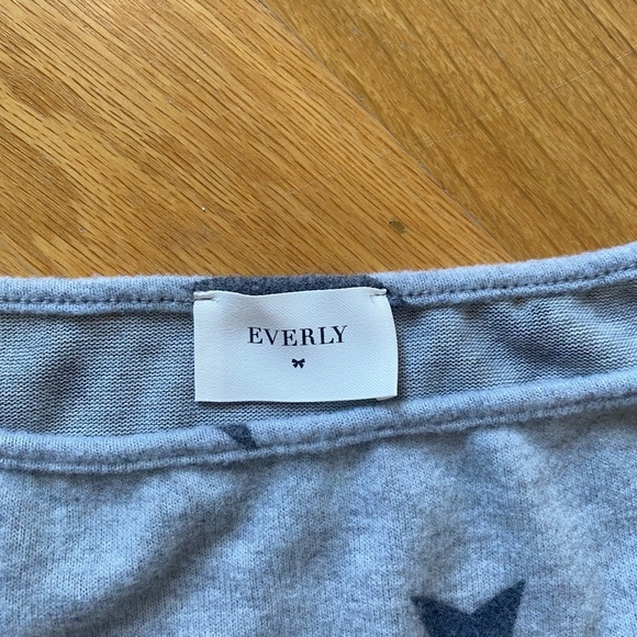 NWOT Vici Higher Love Pocketed Star Print Romper - Picture 4 of 5